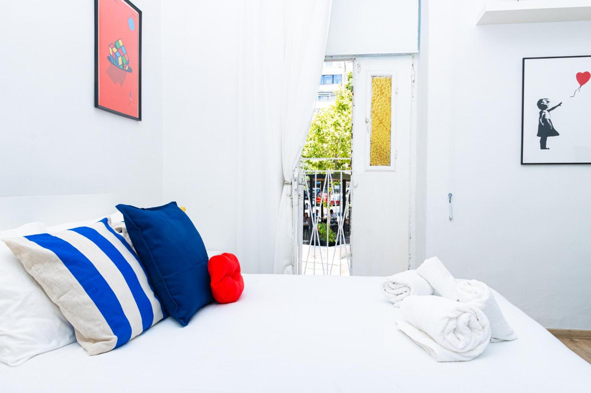 Mamilla View- Suites & Apt Hotel Yerusalem Bagian luar foto