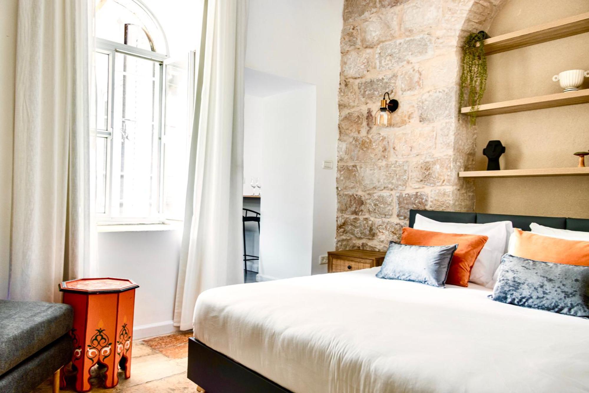 Mamilla View- Suites & Apt Hotel Yerusalem Bagian luar foto